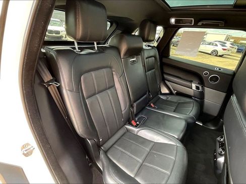 Used 2020 Land Rover Range Rover Sport HSE image 25