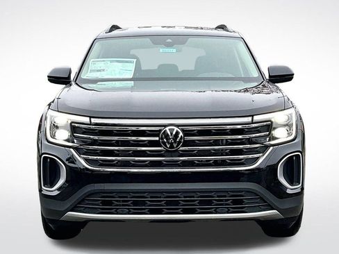 New 2026 Volkswagen Atlas SE image 2