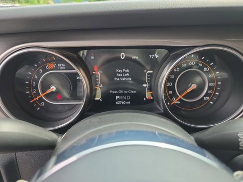 Used 2020 Jeep Wrangler Unlimited Sahara AWD/4WD image 21
