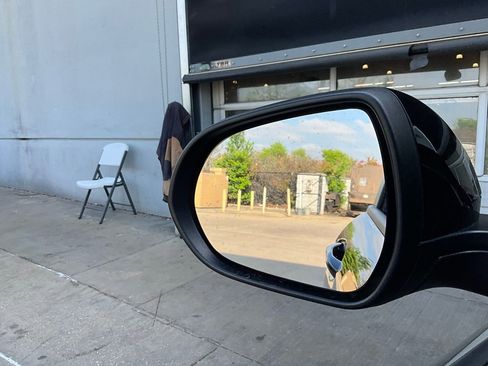 Used 2025 Buick Envista Preferred image 18