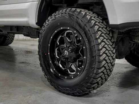 Used 2022 Ford F350 Platinum w/ FX4 Off-Road Package AWD/4WD image 64