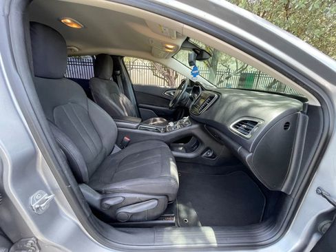 Used 2015 Chrysler 200 Limited w/ Convenience Group FWD image 29