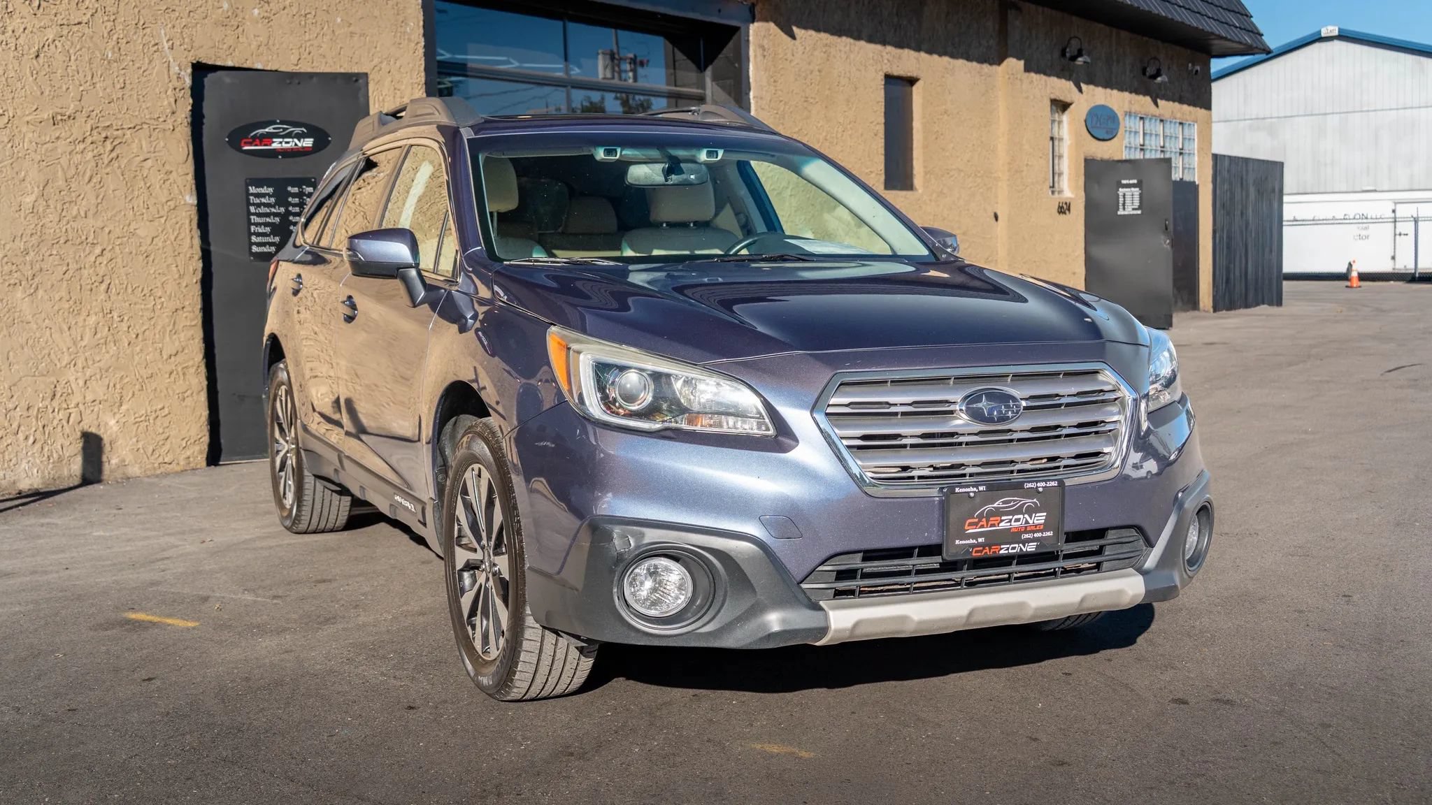 Used 2016 Subaru Outback 2.5i Limited AWD/4WD image 4