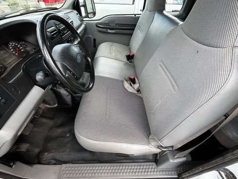 Used 2006 Ford F350 XL AWD/4WD image 10
