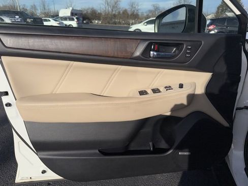 Used 2019 Subaru Outback 2.5i Limited w/ Popular Package #2 image 12