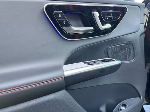 Certified 2025 Mercedes-Benz GLC 43 AMG 4MATIC image 50