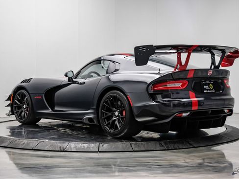 Used 2017 Dodge Viper ACR w/ Extreme Aero Package RWD image 12