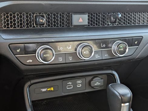 Certified 2025 Honda CR-V Sport image 17