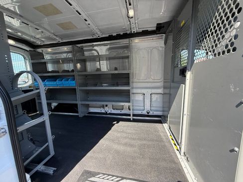 Used 2016 Ford Transit 250 148 Medium Roof RWD image 32
