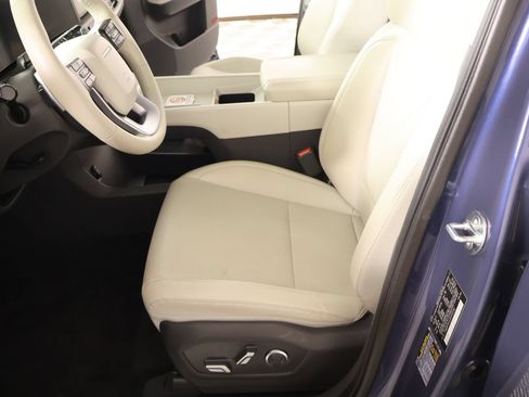 Certified 2025 Hyundai Santa Fe SEL FWD image 11