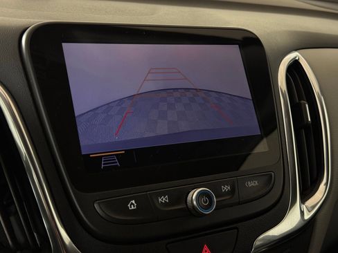 Used 2019 Chevrolet Equinox LT image 28