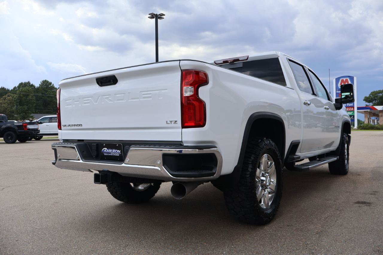 Used 2020 Chevrolet Silverado 2500 LTZ w/ LTZ Premium Package AWD/4WD image 8