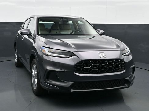 Used 2025 Honda HR-V LX image 1