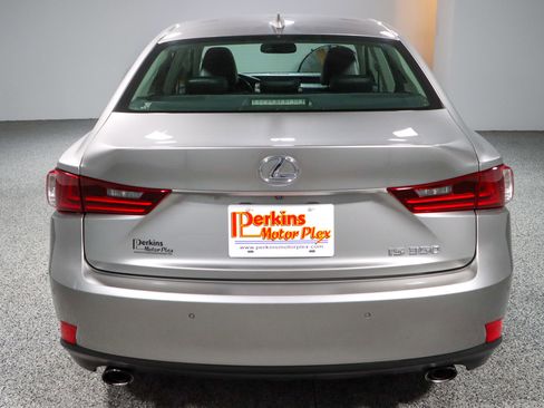 Used 2014 Lexus IS 350 w/ Navigation Package RWD image 8