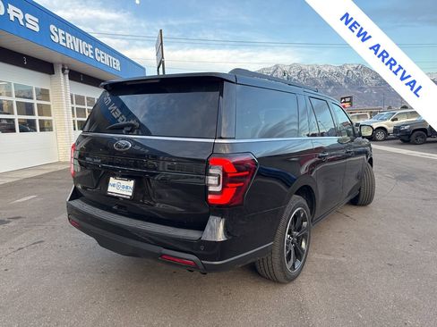 Used 2022 Ford Expedition Max Limited image 7