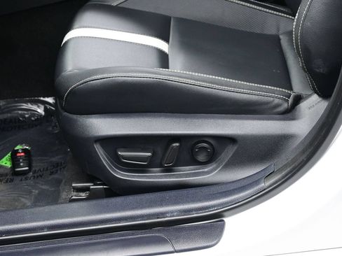 Used 2025 Toyota Camry SE FWD image 11