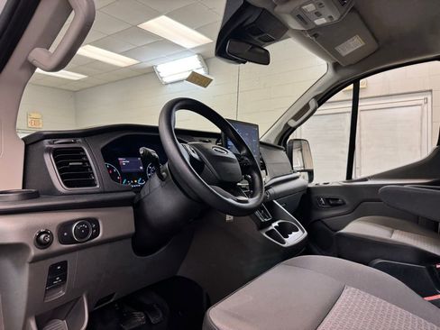 Used 2023 Ford Transit 350 XLT RWD image 19
