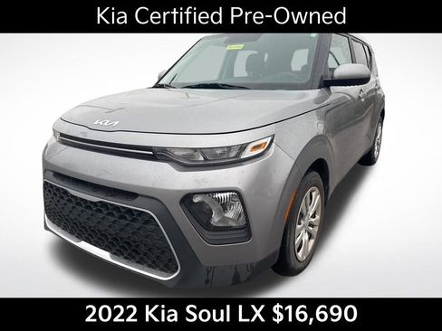 Certified 2022 Kia Soul LX image 8