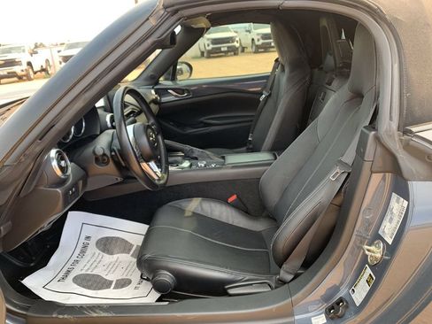 Used 2021 MAZDA MX-5 Miata Grand Touring RWD image 17