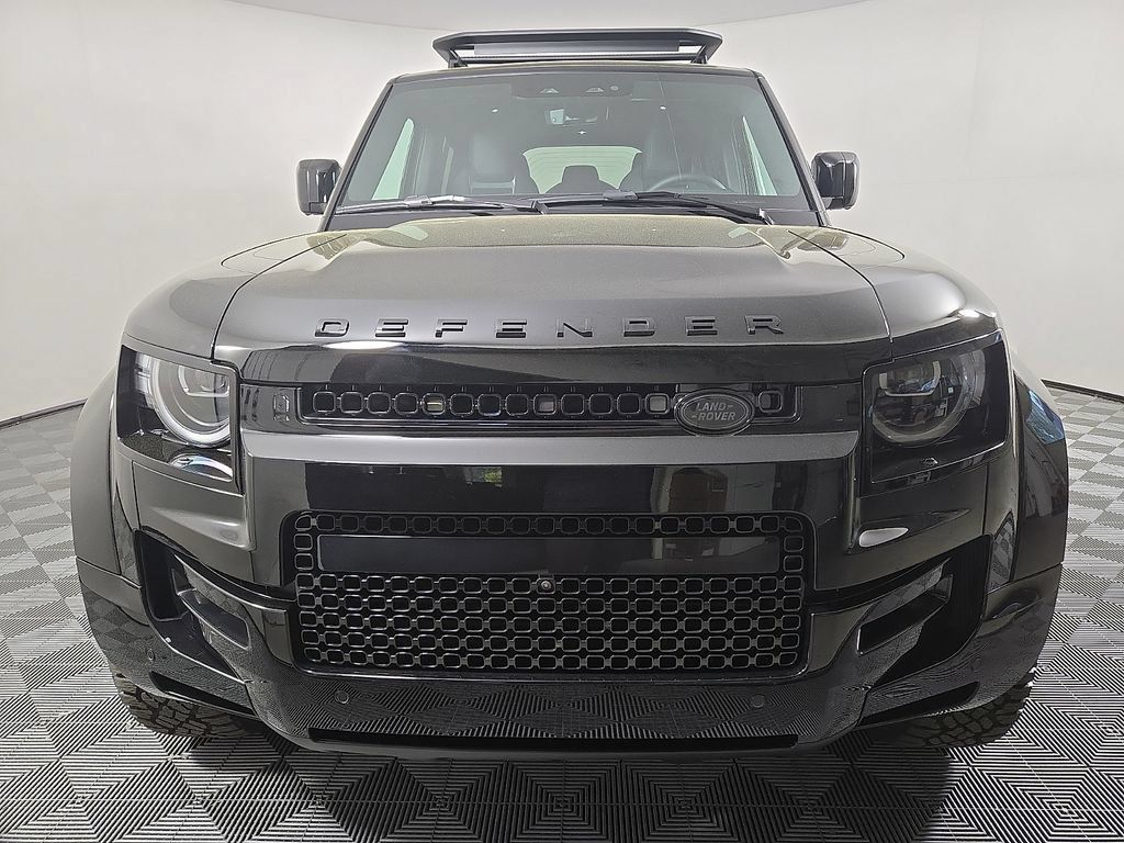 New 2026 Land Rover Defender 110 OCTA AWD/4WD image 3