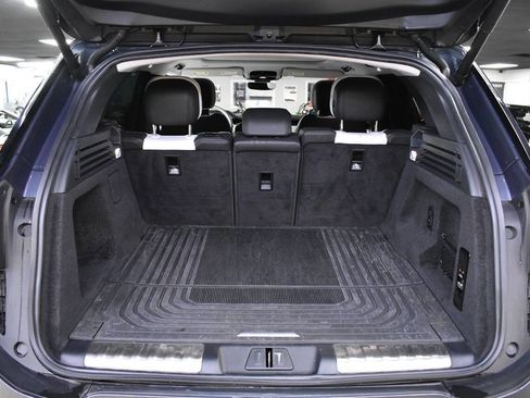 Used 2023 Land Rover Range Rover Sport SE Dynamic image 21