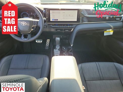 Used 2025 Toyota Camry XSE image 13
