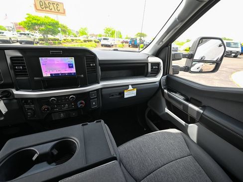 New 2026 Ford F250 XL w/ STX Appearance Package AWD/4WD image 27