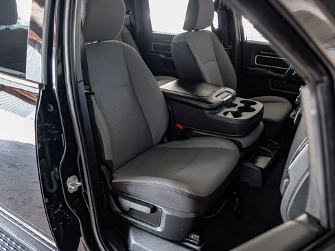 Used 2024 RAM 2500 Big Horn w/ Bed Utility Group image 29