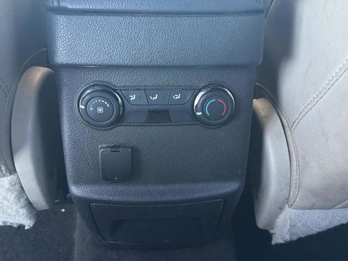 Used 2015 Ford Explorer XLT w/ Equipment Group 202B image 25