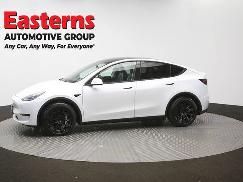 Used 2021 Tesla Model Y Long Range AWD/4WD image 53