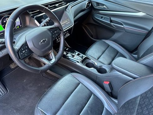 Used 2023 Chevrolet Bolt EUV Premier w/ Redline Edition image 10