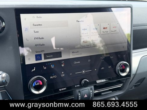 Used 2024 Lexus GX 550 AWD/4WD image 33