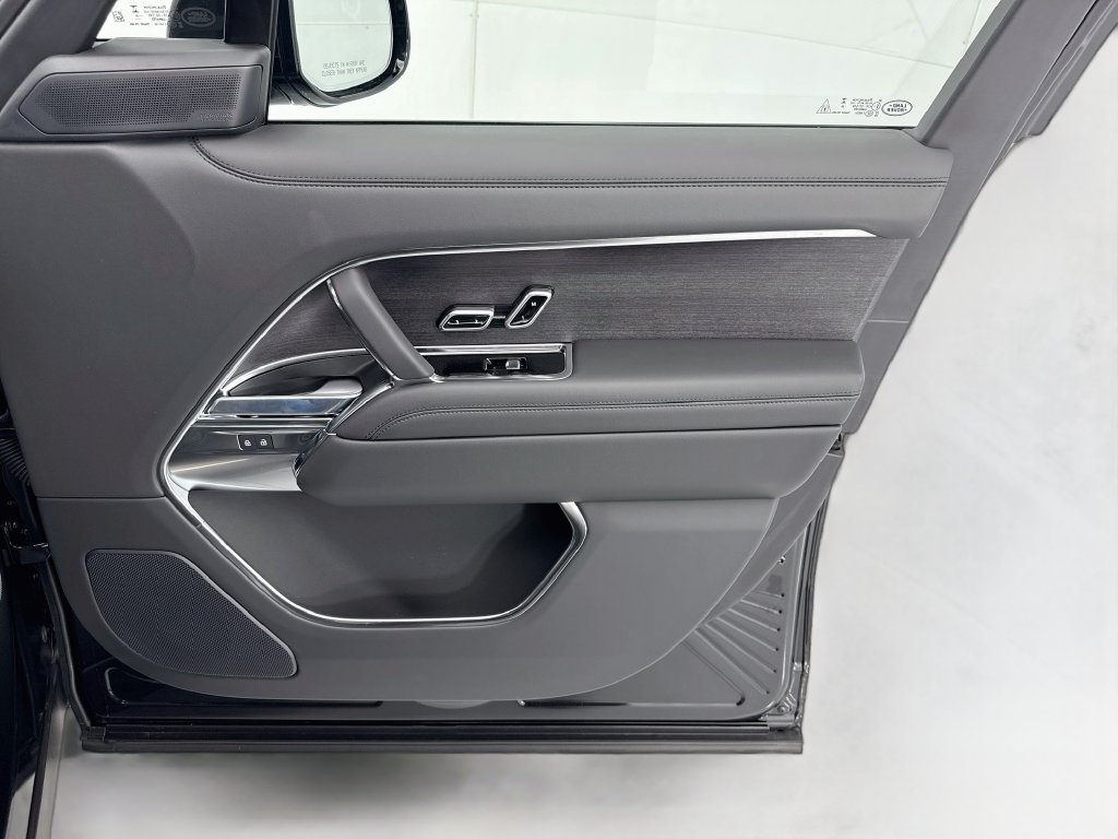 New 2026 Land Rover Range Rover SE AWD/4WD image 24