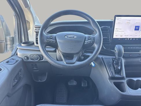 Used 2023 Ford Transit 350 XLT image 12