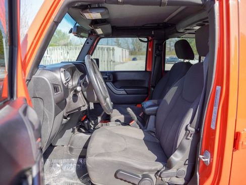 Used 2015 Jeep Wrangler Unlimited Sport w/ Quick Order Package 23S AWD/4WD image 14