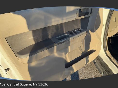 Used 2009 Ford Escape XLT image 16
