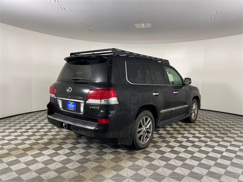 Used 2015 Lexus LX 570 4WD image 22