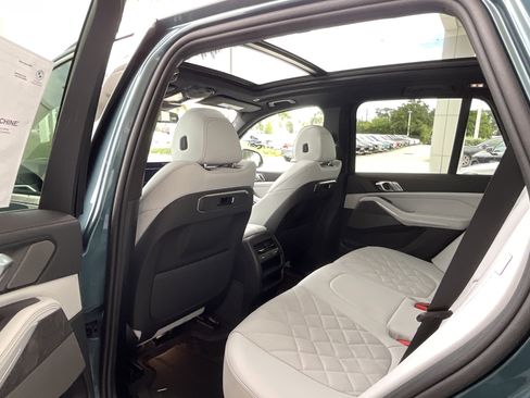 New 2026 BMW X5 sDrive40i image 24