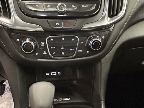 Used 2023 Chevrolet Equinox Premier image 31