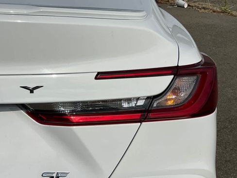 Used 2025 Toyota Camry SE FWD image 21