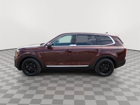Used 2022 Kia Telluride LX image 7