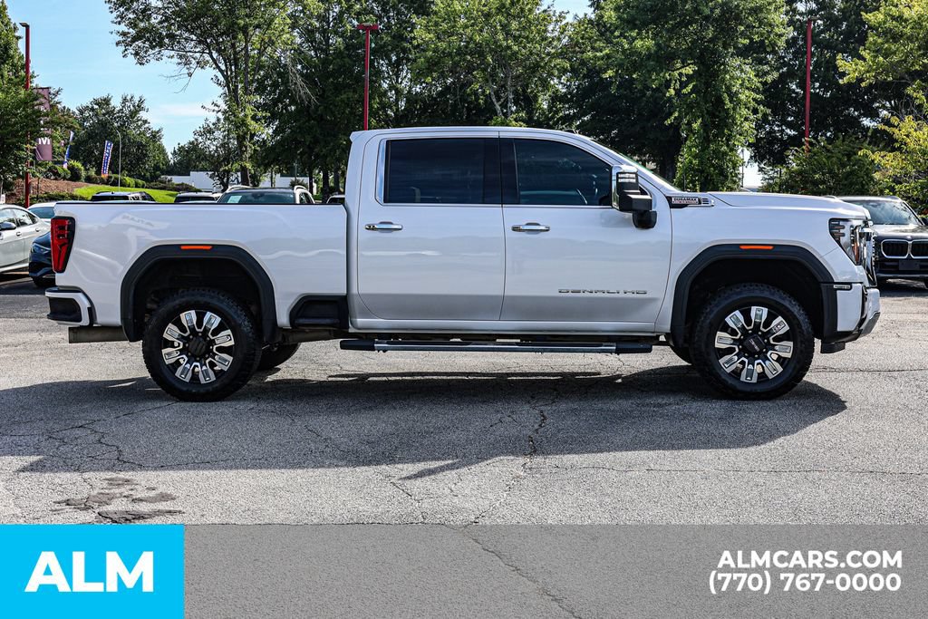 Used 2024 GMC Sierra 3500 Denali w/ Technology Package AWD/4WD image 9