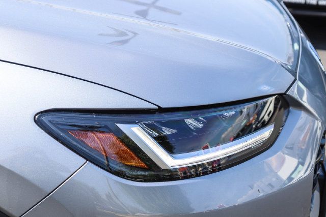 Used 2027 Honda HR-V LX image 6
