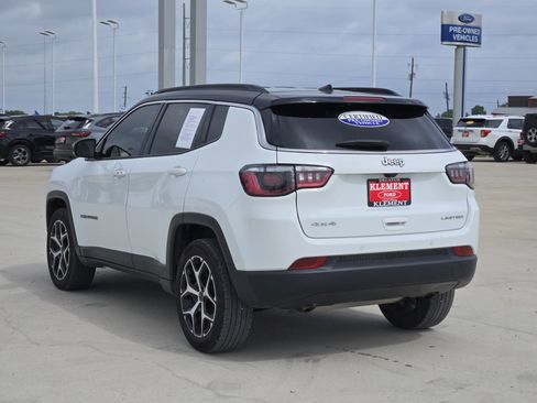 Used 2025 Jeep Compass Limited image 5