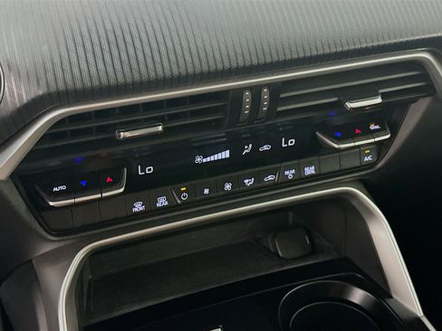 Used 2024 MAZDA CX-90 3.3 Turbo w/ Select Package image 23