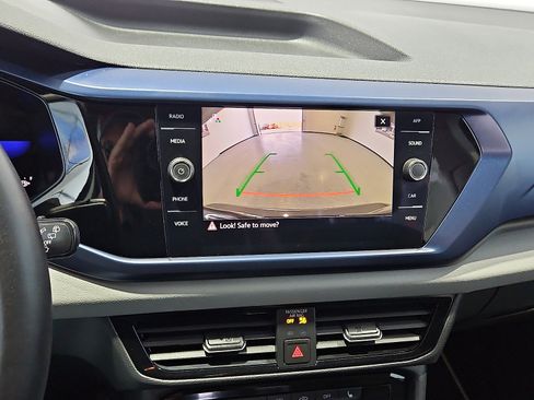 Certified 2023 Volkswagen Taos SE w/ Black Wheel Package FWD image 14