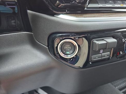 New 2026 GMC Sierra 1500 Elevation image 21