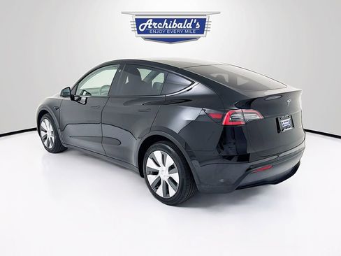 Used 2021 Tesla Model Y Long Range image 5