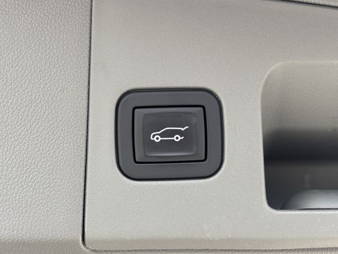 Certified 2024 Cadillac XT5 Premium Luxury FWD image 36