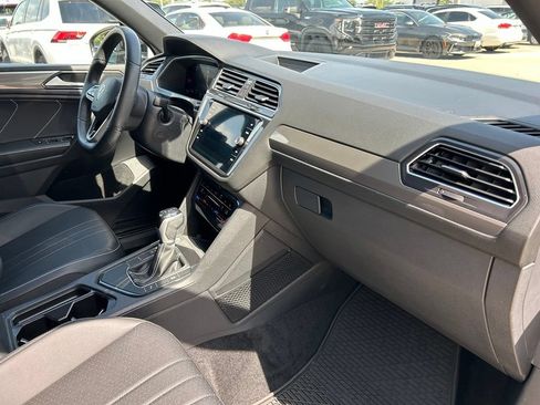Certified 2023 Volkswagen Tiguan SE R-Line FWD image 42